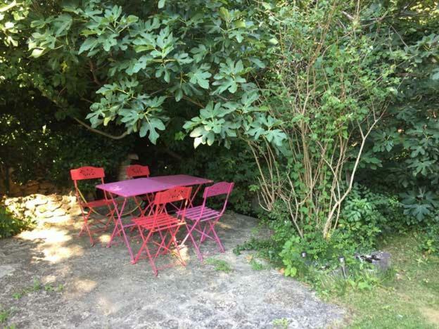 Les Aiguieres En Provence Panzió Suze-la-Rousse Kültér fotó