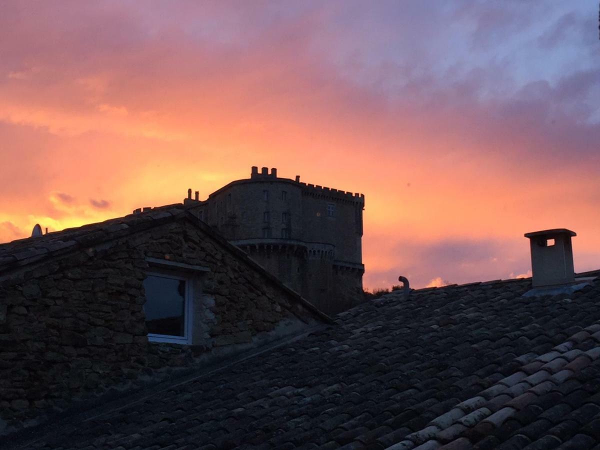 Les Aiguieres En Provence Panzió Suze-la-Rousse Kültér fotó