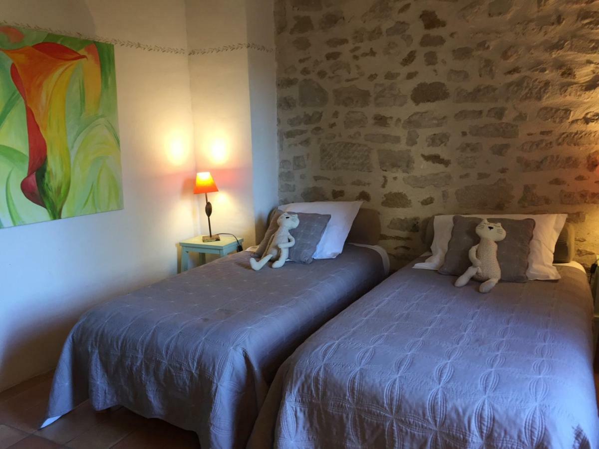 Les Aiguieres En Provence Panzió Suze-la-Rousse Kültér fotó